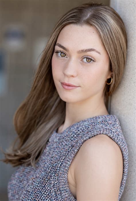 chloe lang actress